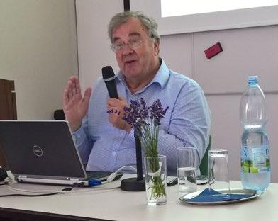 ÚSTAV PRO JAZYK ČESKÝ AV ČR, V. V. I. VÝROČNÍ ZPRÁVA O ČINNOSTI A HOSPODAŘENÍ V ROCE 2018 Pokračuje spolupráce v přispívání do mezinárodních bibliografických databází zaměřených na lingvistiku.