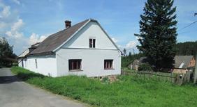 Velký pozemek 3895 m, vlastní vrt, studna, možnost rozdělení pozemku na další