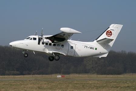 Výroční zpráva 2015 Fota dodaných letounů 2015: Letoun L 410 UVP-E20 vč. 3013 Letoun L 410 UVP-E20 v.č. 3011 Letoun L 410 UVP-E20 v.