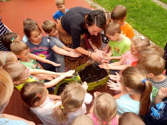 PROJEKTY Předcházení vzniku odpadů v Libereckém kraji a okresu Görlitz Česko-německý projekt realizovaný ve spolupráci STŘEVLIKu a německého partnera, Okresu Görlitz.