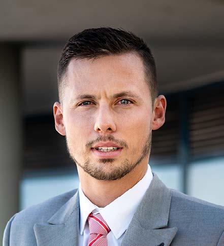 a VŠE Praha pracoval v letech 2000 Do společnosti Trikaya nastoupil již v době studií na Fakultě Jan Kolařík působil ve společnosti několik let na pozici finančního Fribourgu.