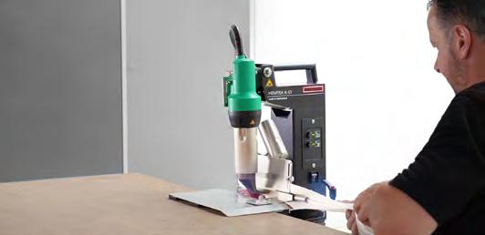 Přístroj HEMTEK K-ST můžete připnout k jakémukoliv pracovnímu stolu Horkovzdušný svařovací přístroj HEMTEK K-ST Snadné svařování kedru Šířka svaru zcela nastavitelná Průměr kedru - mm Rychlost až