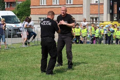 činností policistů, hasičů,