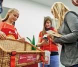 Den Charity Na veřejných akcích napříč brněnskou diecézí zástupci Diecézní charity Brno a dobrovolníci představovali svou práci a poslání Charity.