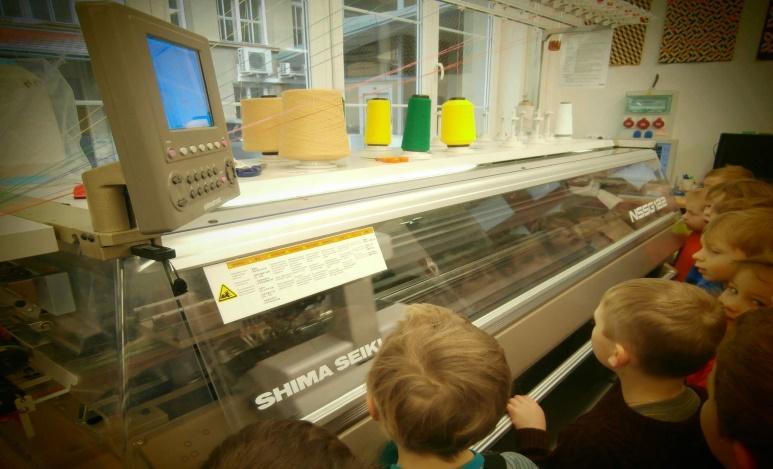 praxe studentů v oboru předškolní pedagogiky konzultace s vedením školy a pedagogy Technická univerzita v Liberci - Fakulta přírodovědně - humanitní a pedagogická, Fakulta textilní, Fakulta strojní,