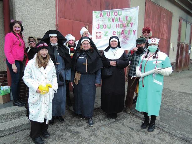Foto: archiv OCH Pelhřimov Foto: archiv OCH Pelhřimov Tým Domácí hospicové péče při letošním Masopustu Charity se představují: OBLASTNÍ CHARITA PELHŘIMOV Počátky charitní činnosti v Pelhřimově se