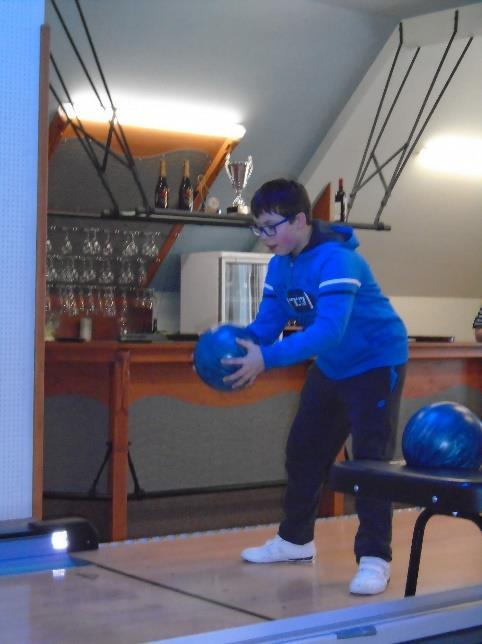 Mým cílem je děti připravit na školu. Následuje pobyt venku, který je individuální podle počasí.