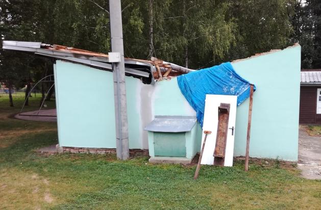 Opravy a investice Vzhledem k tomu, že stále přibývá udržovaných ploch, zakoupila obec nový sekací traktor. Z původního pak bylo odstraněno sekací zařízení a je využíván pouze k dopravě.