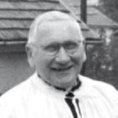 Josef SEMELA KNĚZ MISIONÁŘ V PERU Narozen: 25. 9. 1902, Luhačovice První sliby: 29. 1. 1929, Arequipa (Peru) Vysvěcen: 15. 8. 1937, Peru Zemřel: 18. 2. 1981, Senohraby J osef patřil mezi nejstarší české salesiánské misionáře.