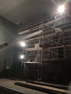 Začne také promítat digitální kino. Vyměněné nebo opravené budou téměř všechny části jeviště, aby divadlo mohlo dále fungovat jako moderně vybavené zařízení odpovídající všem bezpečnostním normám.