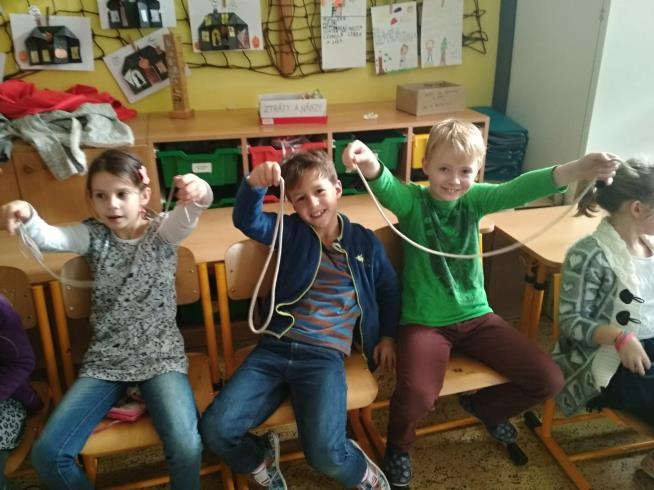 Všem se experimentování moc líbilo a izolovat DNA se povedlo každému. vše se nám vydařilo. 1. a 2.