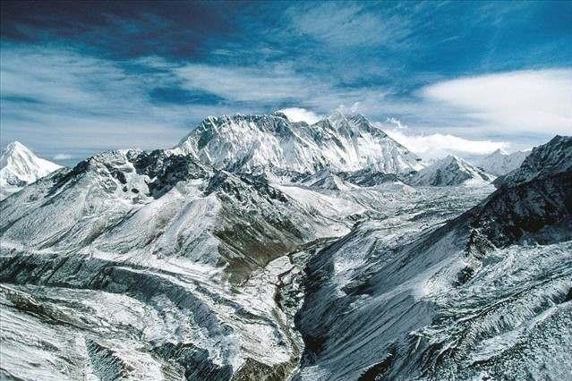 Akutní reakce na výšku > 5 500 m: křeče
