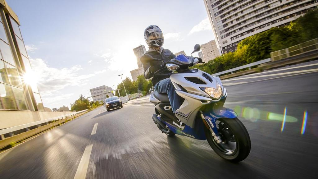 Život je závod je dosud tím nejúžasnějším dvoutaktním sportovním skútrem, jaký společnost Yamaha vyrobila.
