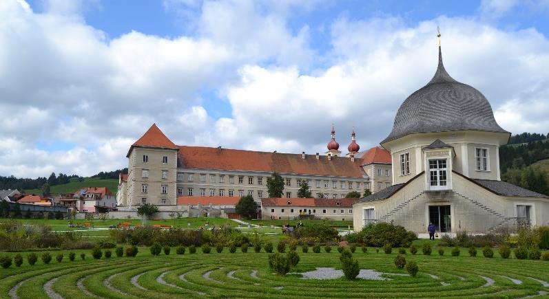 zahrad a výrobky z bylin: - obnova pracovních návyků - 2 stálých zaměst. (admin, soc. prac.) - každý rok 10 zaměstnanců z ÚP - CS: dlouhodobě nezaměst.