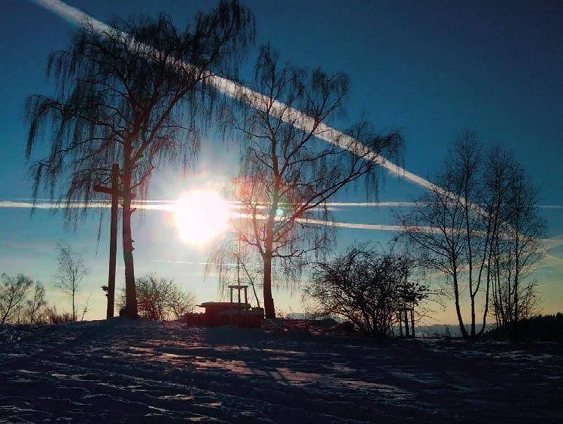 52. týden PROSINEC 2016/LEDEN 1. týden LEDEN Radomilovský křížek foto: Lucie Křetinská Štěpán 26 2.