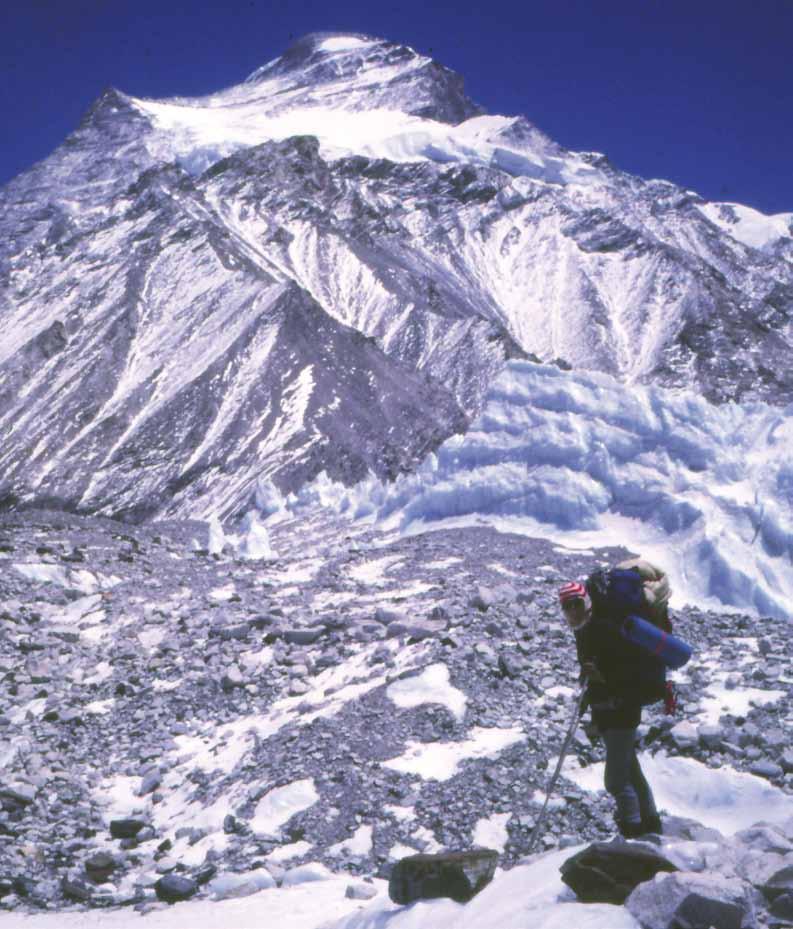 Karakorumské expedice, později se tam vrátila ještě asi 35krát. Právě tam propadla kouzlu obrovských a výjimečně krásných hor, stejně tak jako lidí, kteří tu žili v údolích a kaňonech.