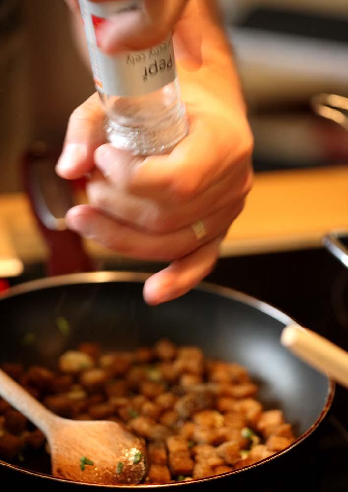 INZERCE La Hospoda spojuje odborné vzdělávání se špičkovou gastronomií a nejkvalitnějšími značkami Delikátní česká kuchyně a nejlepší pivo na světě.
