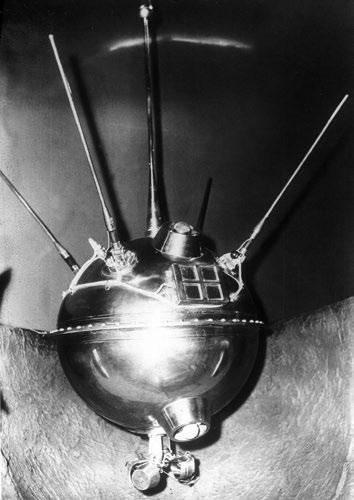 Sputnik měří v průměru jen 60 cm. Jeho čtyři antény vysílaly signál, který mohl být zachycen rozhlasovými přijímači na Zemi.