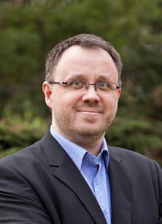 Později vyšla dvě pokračování s názvy Modré stíny (2013) a Ještě není konec (2016).
