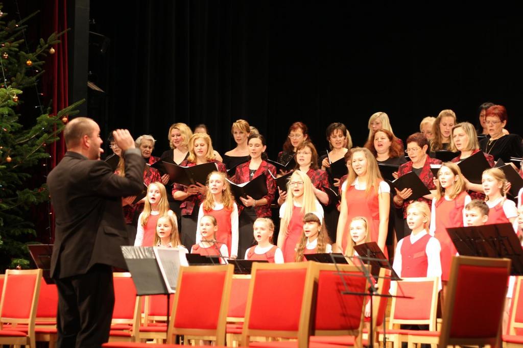 VÁNOČNÍ KONCERT 15.