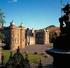 Skotsko Edinburghský hrad foto: VisitBritain BRITSKÉ OSTROVY IRSKO SKOTSKO. Popisy typů ubytování na zájezdech strana 6